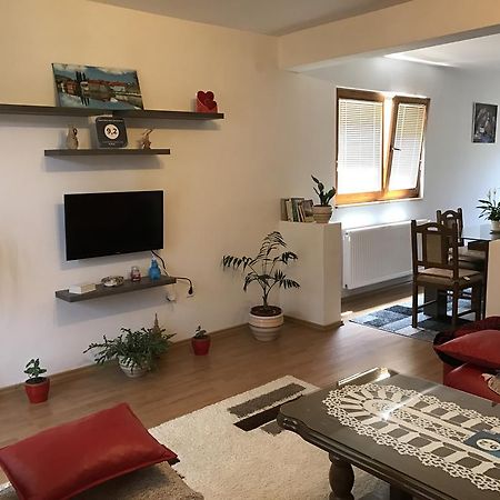 Apartment Near The Airport Sarajevo Exteriör bild